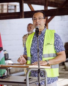 Minister Nurmohamed: “De VHP alleen garandeert duurzame groei voor