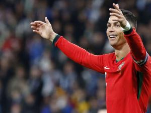 Ronaldo leidt Portugal naar record zesde EK; Pepe, 41, geselecteerd