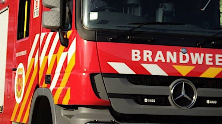 Voertuig vliegt in brand