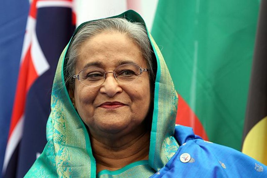 Premier van Bangladesh treedt af en vlucht naar buitenland na maanden van onrust