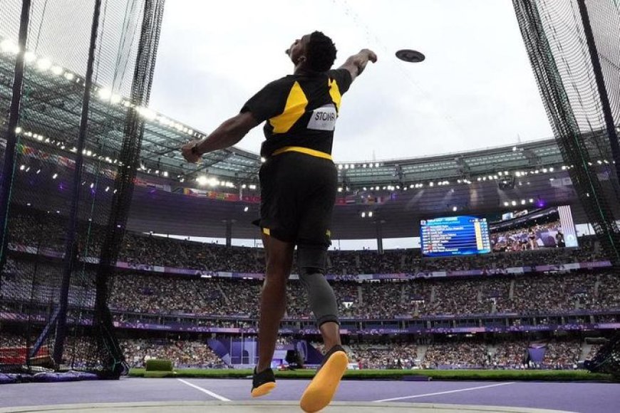 Atletiek-Jamaica’s Stona verslaat Alekna en wint discusgoud**