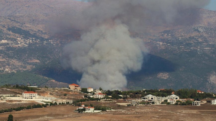 Hezbollah vuurt raketten af ​​op Israël, zegt dat twee strijders zijn gedood bij Israëlische 