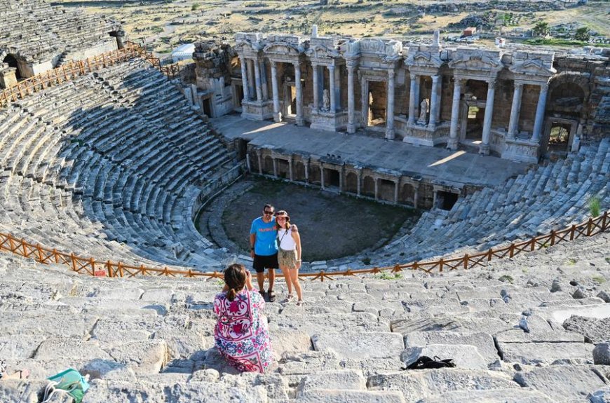 UNESCO-Werelderfgoed Hierapolis Blijft Toeristen Trekpleister