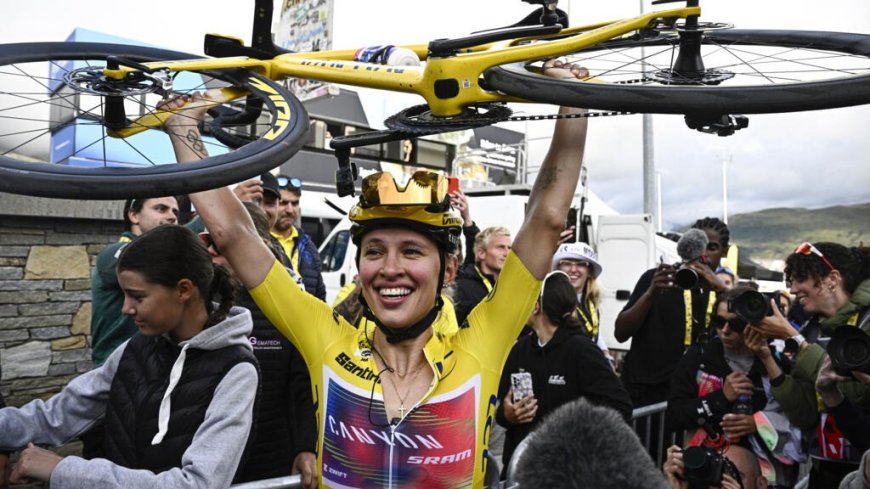 Polens Niewiadoma wint eerste Tour de France Femmes-titel**