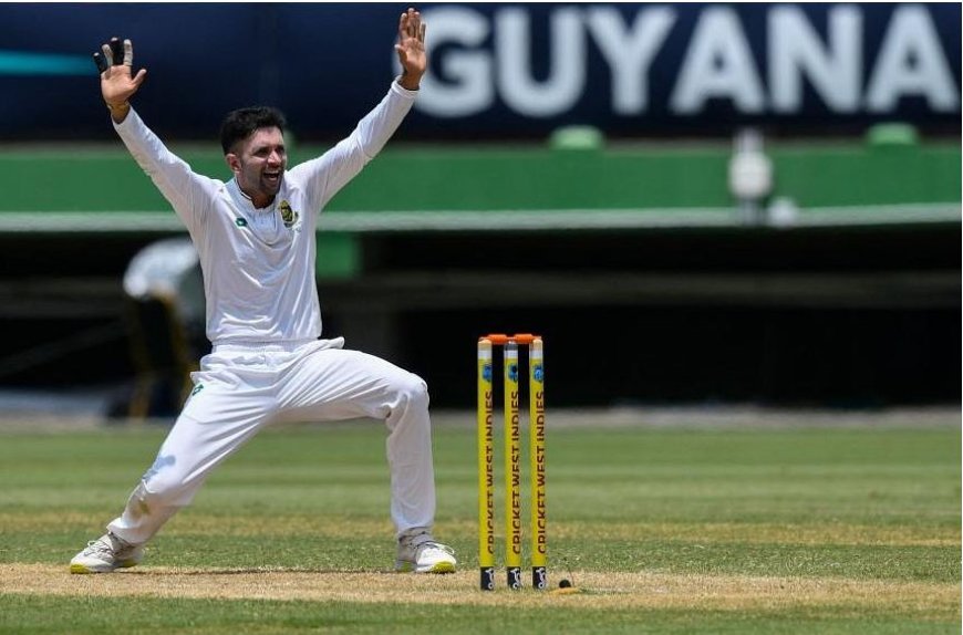 Drie wickets van Keshav Maharaj helpen Zuid-Afrika aan cricketserie-overwinning op West-Indië