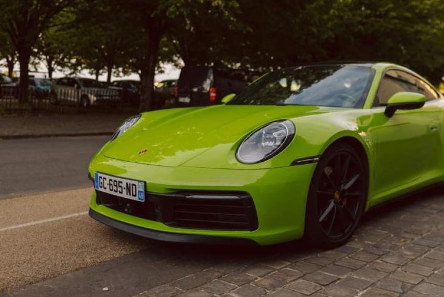 Opmerkelijk: Fransman verft zijn Porsche opnieuw om boete te ontlopen