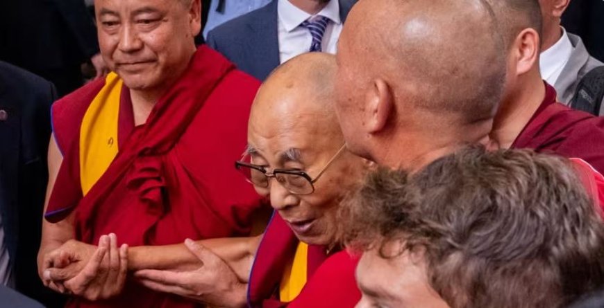 Hoge Amerikaanse Functionarissen Ontmoeten Dalai Lama in New York