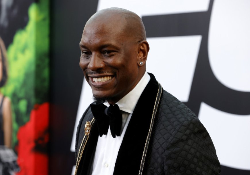 Tyrese legt uit waarom hij nep sieraden draagt: “Veel geld uitgeven aan sieraden is verspilli