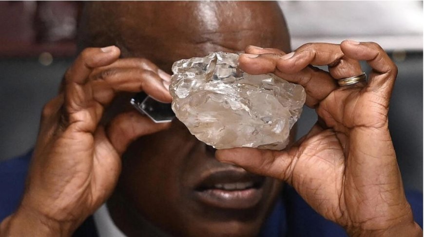 Enorme 2.492-karaats Diamant Gevonden in Botswana