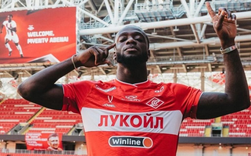 Myenty Abena trekt coach achterna naar Spartak Moskou