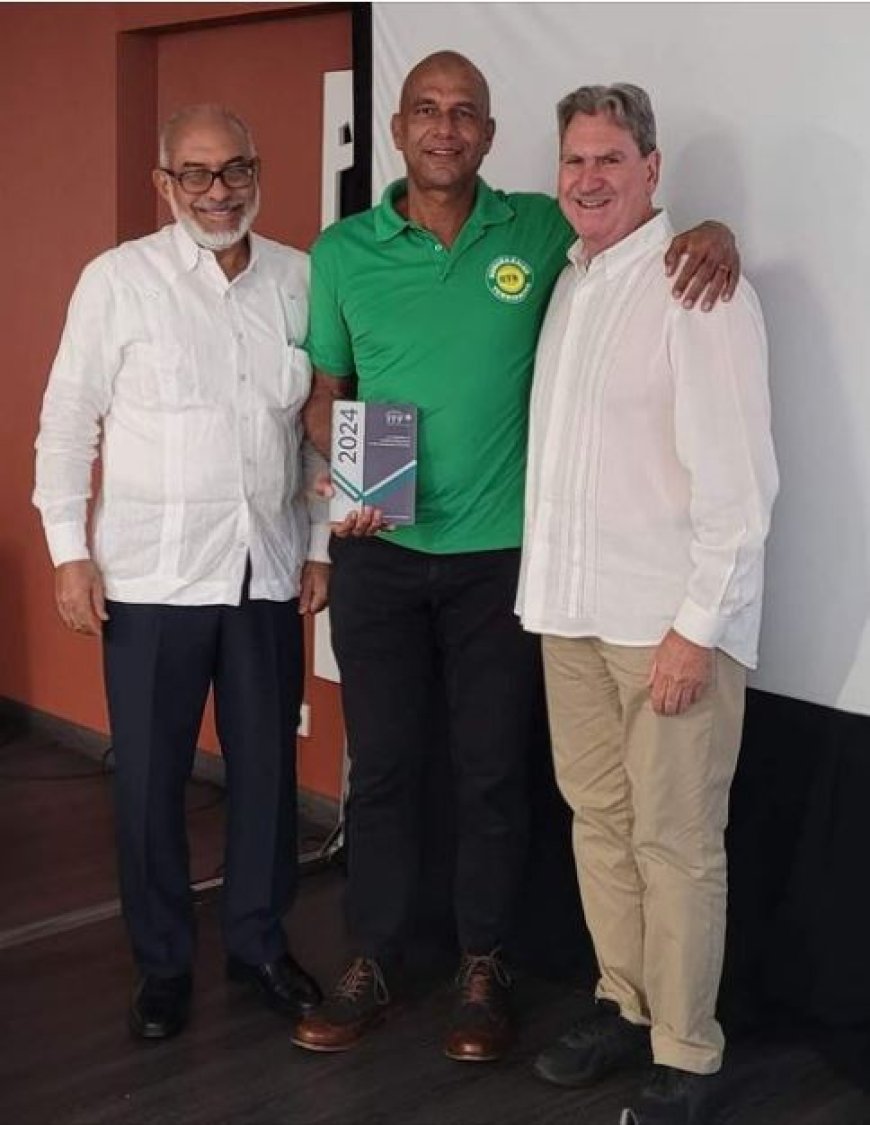 Suriname Gehuldigd door de ITF met Tennis Development Award