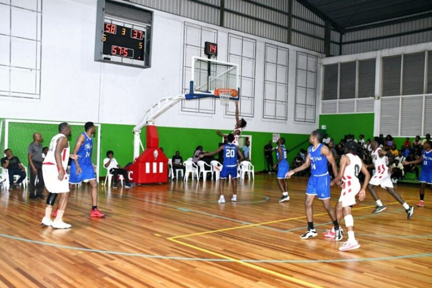 Basketbal play-off: SCVU 1 weer op voorsprong, Koi Carper eerste finalist