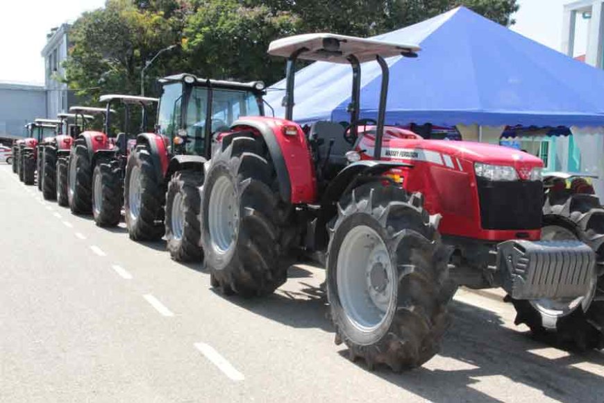 14 nieuwe landbouwmachines voor agro-coöperaties