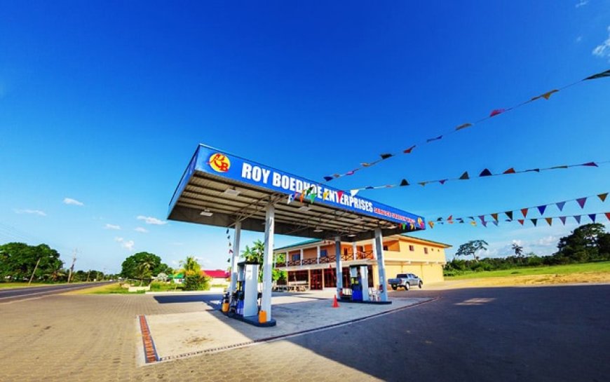 Roy Boedhoe gelast directe stopzetting tanken voertuigen JusPol