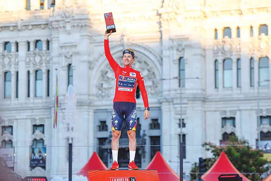 Roglic evenaart met vierde Vuelta-eindzege record