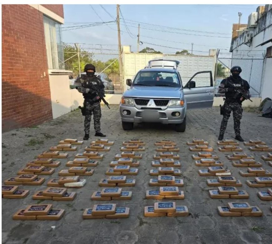 Ecuadoraanse Politie Onderschept 160 kg Cocaïne in Esmeraldas, Grens met Colombia