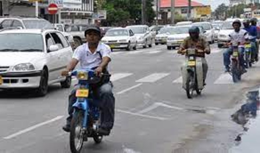 In oktober introductie bromfietsrijbewijzen in Suriname