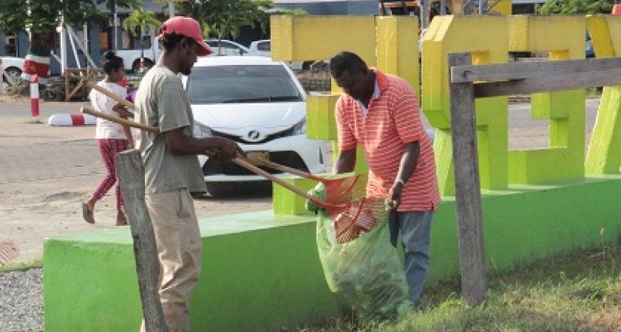 Alle vijf ressorten Nickerie schoongemaakt tijdens “World Clean Up Day”