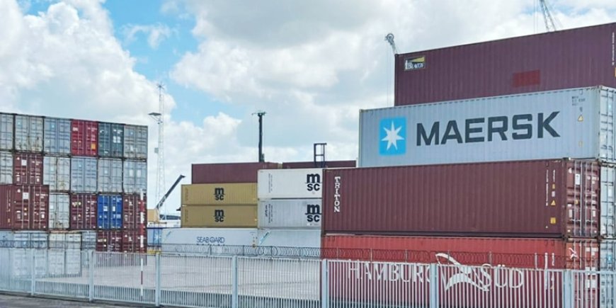 Hulpcontainers aangekomen in Suriname voor de strijd tegen armoede