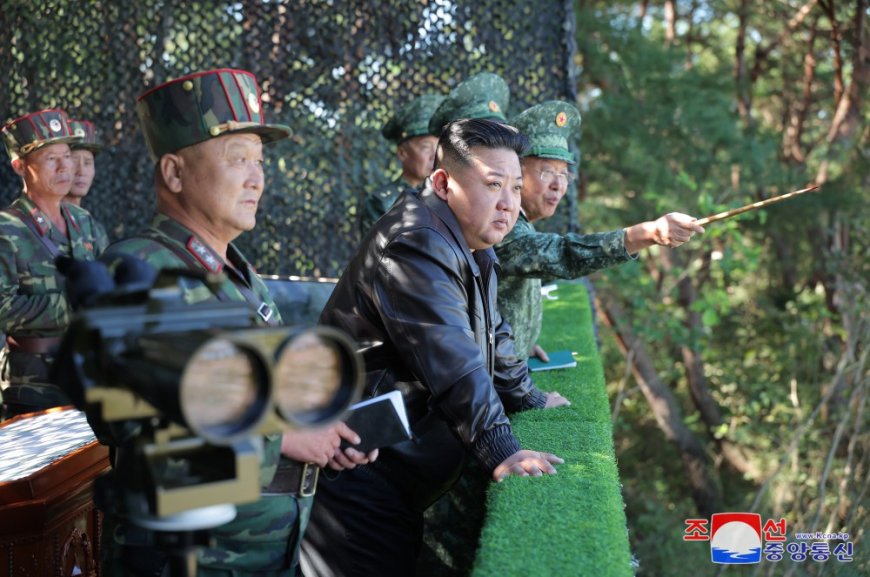 Kim Jong Un Bezoekt Noord-Koreaanse Speciale Troepen Trainingsbasis