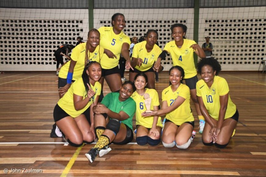 Yellow Birds winnaar internationaal volleybaltoernooi Livo