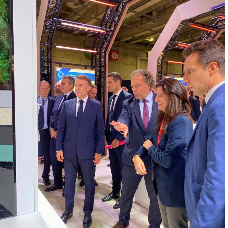 Macron Opent Paris Motor Show te Midden van Auto-industriecrisis**