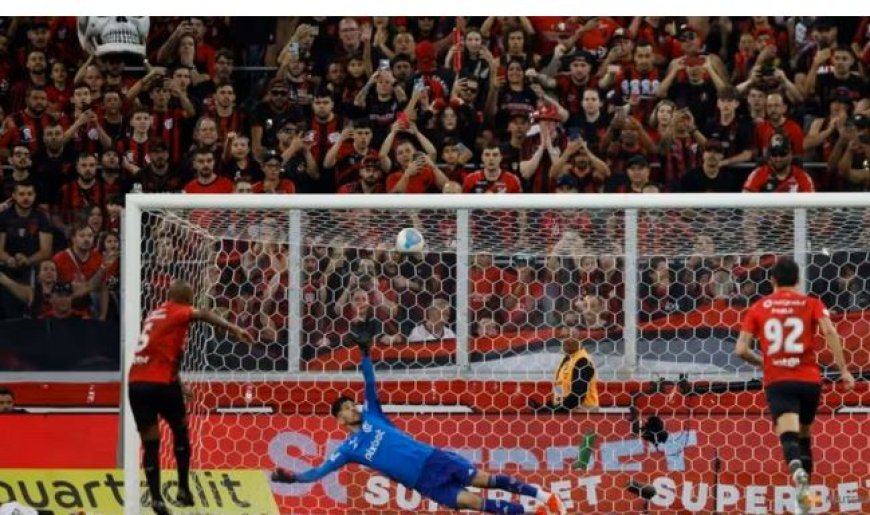 Athletico Paranaense Zoekt Steun van Fans in Strijd tegen Degradatie