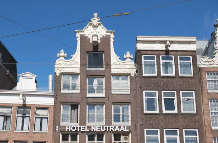 Simkaart in vluchtauto leidde politie naar hotel in hartje Amsterdam  ‘Baby Santiago direct t