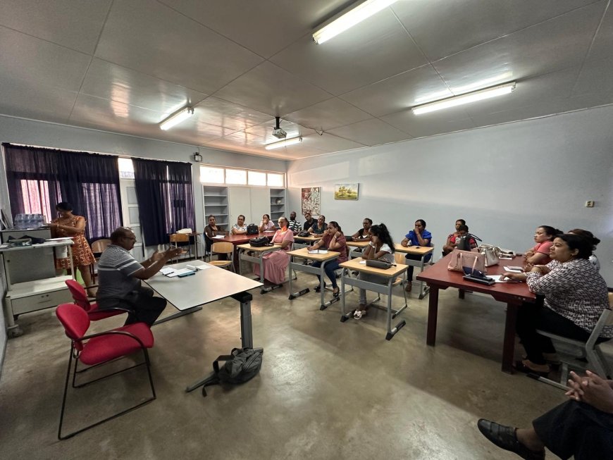 Studiebegeleiding voor mulo- en middelbare scholieren in Nickerie