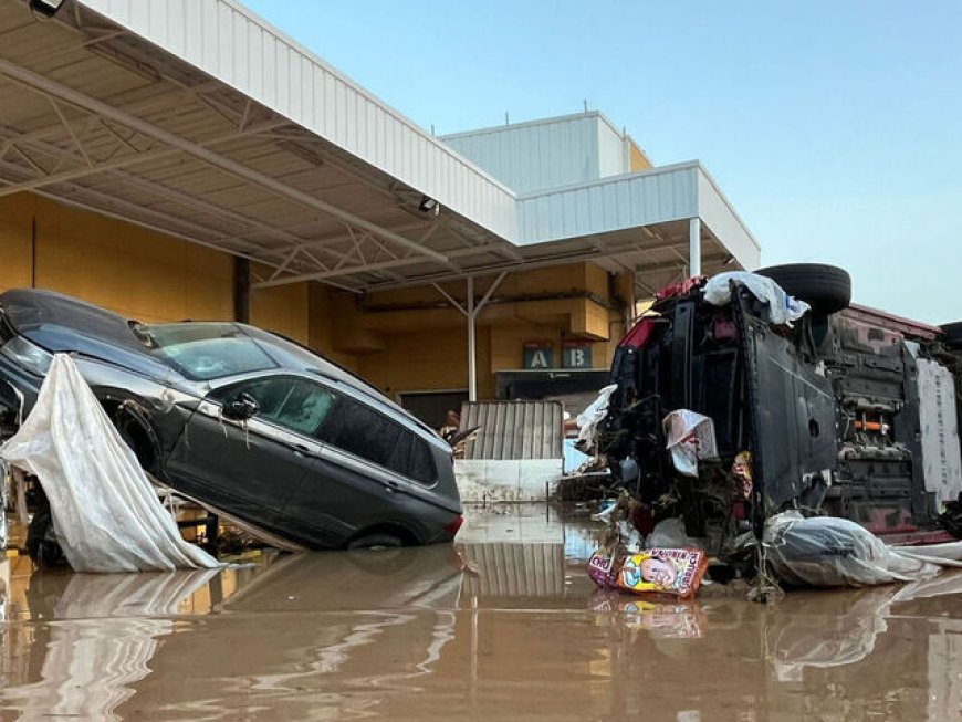 Valencia-Real Madrid Wedstrijd Uitgesteld na Overstromingen**