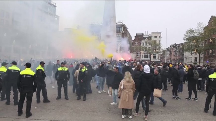 *Besiktas en Maccabi Tel Aviv Spelen Europa League in Leeg Hongaars Stadion**