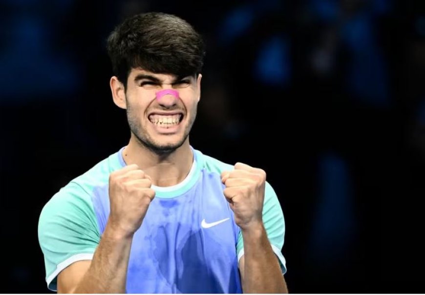 Carlos Alcaraz Blijft in de Race voor ATP Finals na Overwinning op Rublev**