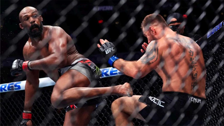 Jones verslaat Miocic met knock-out en behoudt UFC-zwaargewichttitel