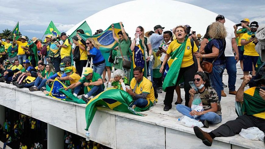 Argentinië geeft opdracht tot arrestatie van pro-Bolsonaro-relschoppers