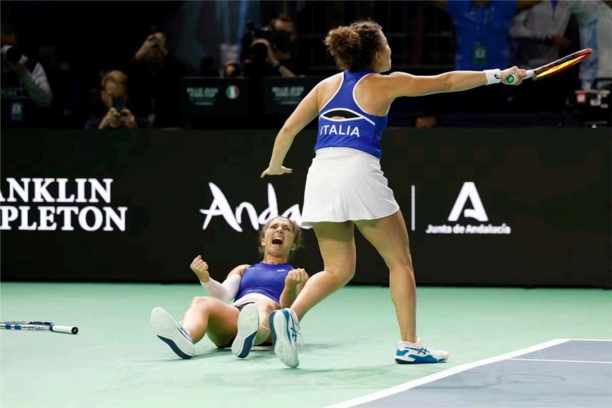 Italië schakelt Polen en Swiatek uit en bereikt finale Billie Jean King Cup