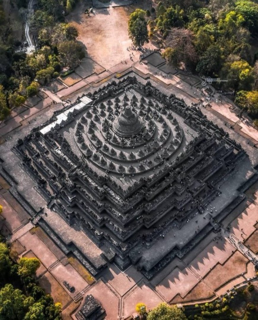 WIST U DAT? De Borobudur tempel, Indonesië, gebouwd is met ruim 2 miljoen stenen blokken?