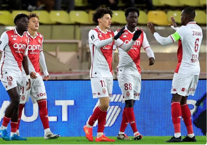 Akliouche Schittert bij Monaco’s Overwinning op Brest.