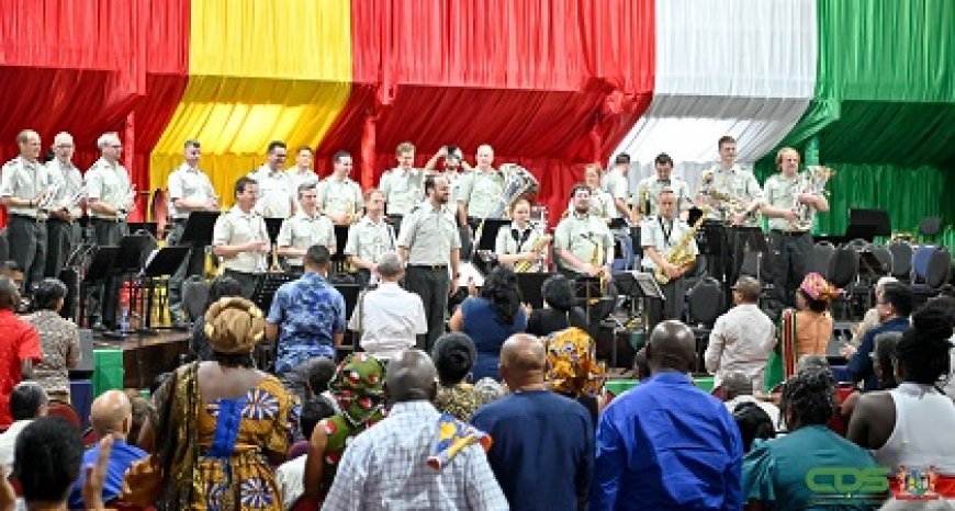 Srefidensi-concert; een avond van muziek en samenwerking - Suriname Nieuws