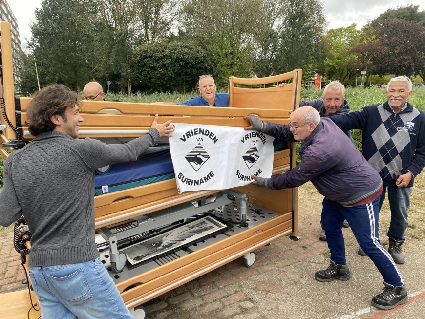 Ziekenhuisbedden met matrassen en zuurstofconcentratoren gedoneerd aan MMC