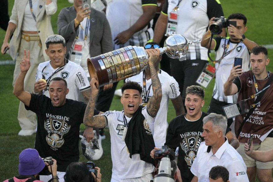 Botafogo pakt Copa Libertadores in veelbewogen finale en schrijft historie