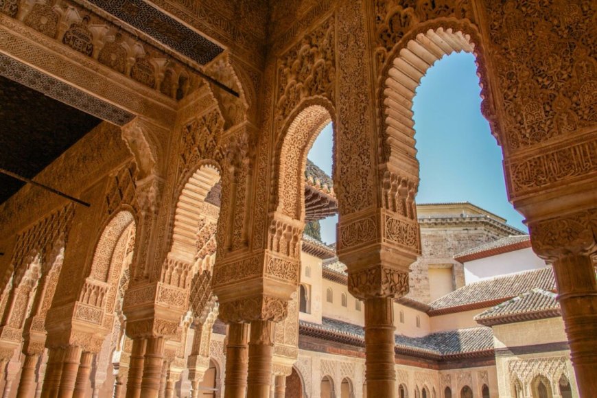 WIST U DAT: Het Alhambra complex in Spanje vele dichters en schrijvers heeft geïnspireerd?