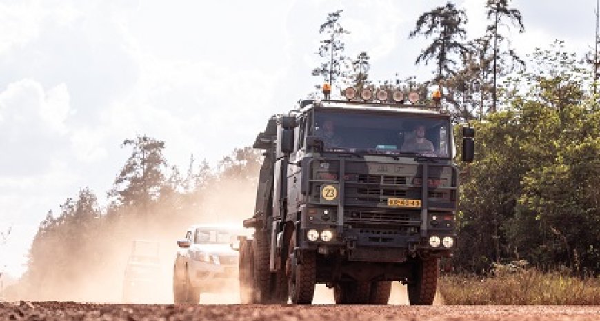 Militaire jungletrainingen afgerond; voertuigen en containers terug naar haven