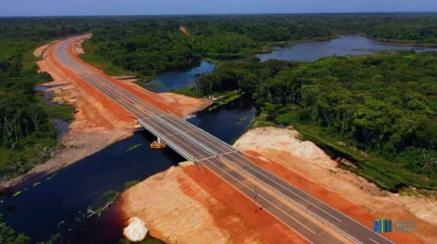 Maatschappelijke groepen eisen herbenoeming Desiré Bouterse Highway