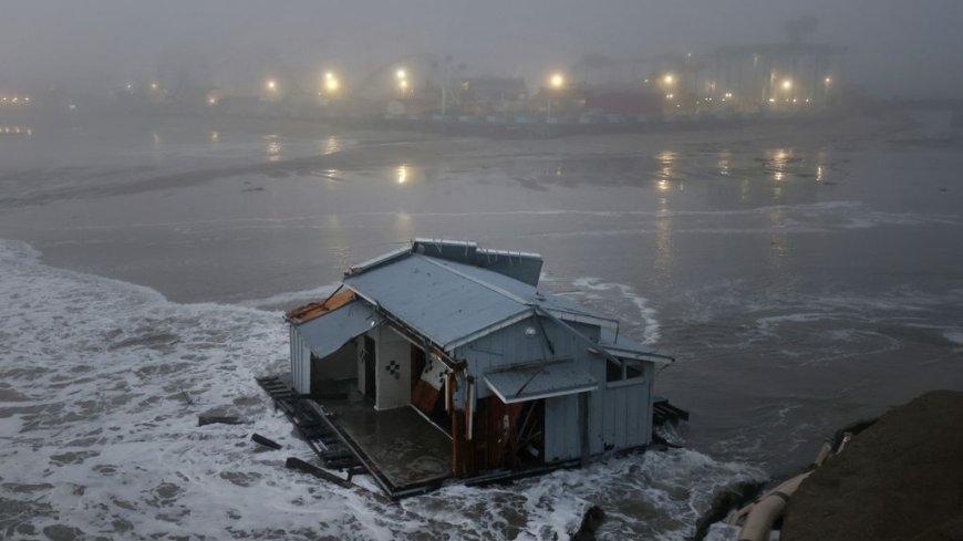 Dode en ingestorte pier vanwege hevige wind Californië