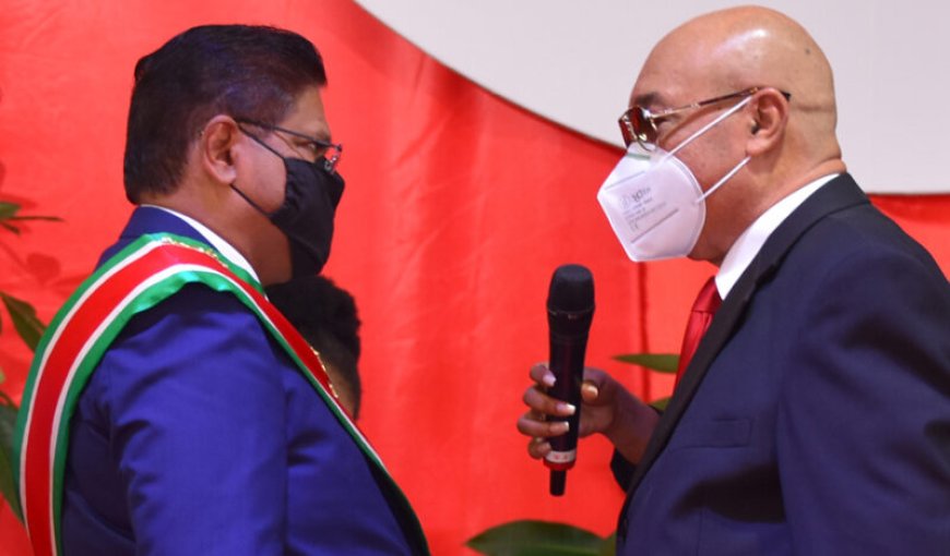 President Santokhi condoleert familie en nabestaanden overleden oud-president Bouterse