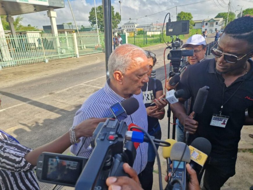 Sunil Oemrawsingh: “Geen staatsbegrafenis voor Bouterse is historisch besluit”