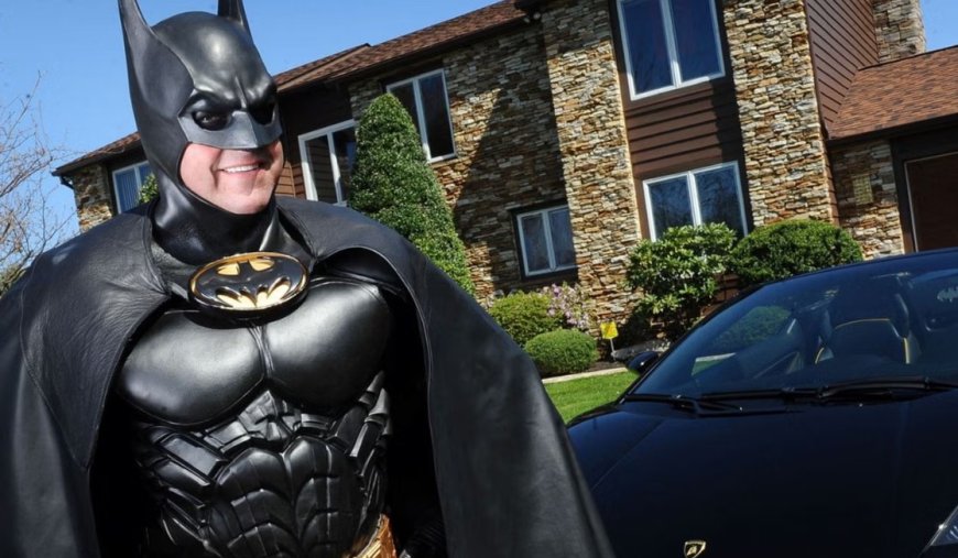 WIST U DAT: Batman Lenny Robinson in VS zieke kinderen in ziekenhuizen bezocht?