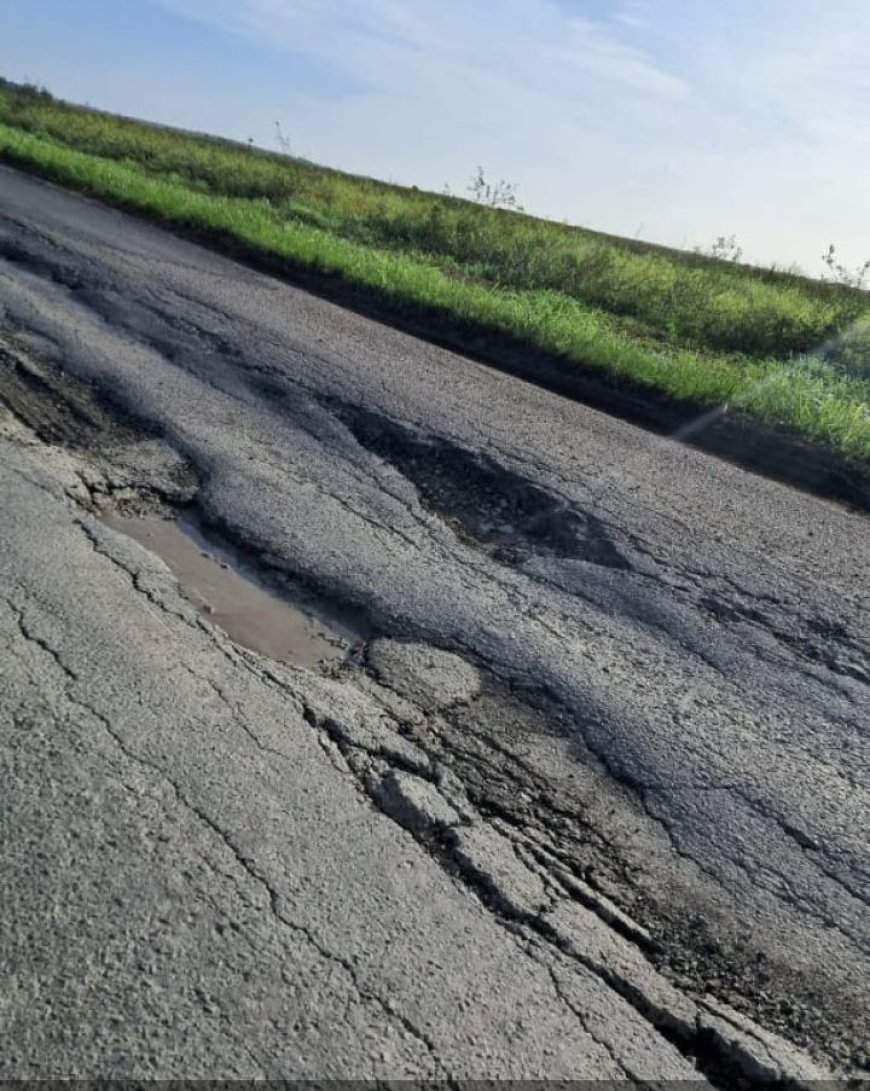 Oost-Westverbinding richting Nickerie vol grote kraters