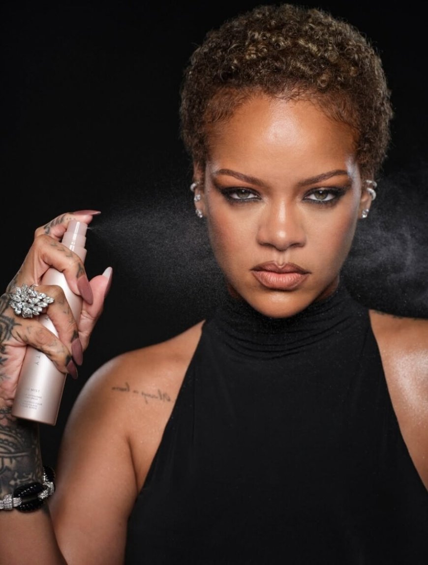 Rihanna deelt zeldzame glimp van haar natuurlijke krullen