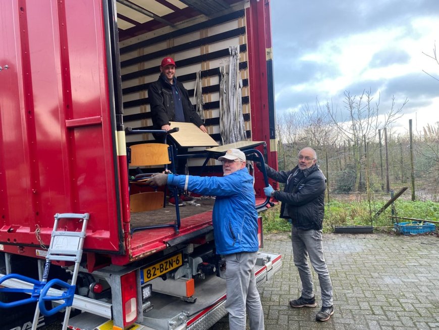 Vrienden van Suriname sturen eerste container met hulpgoederen